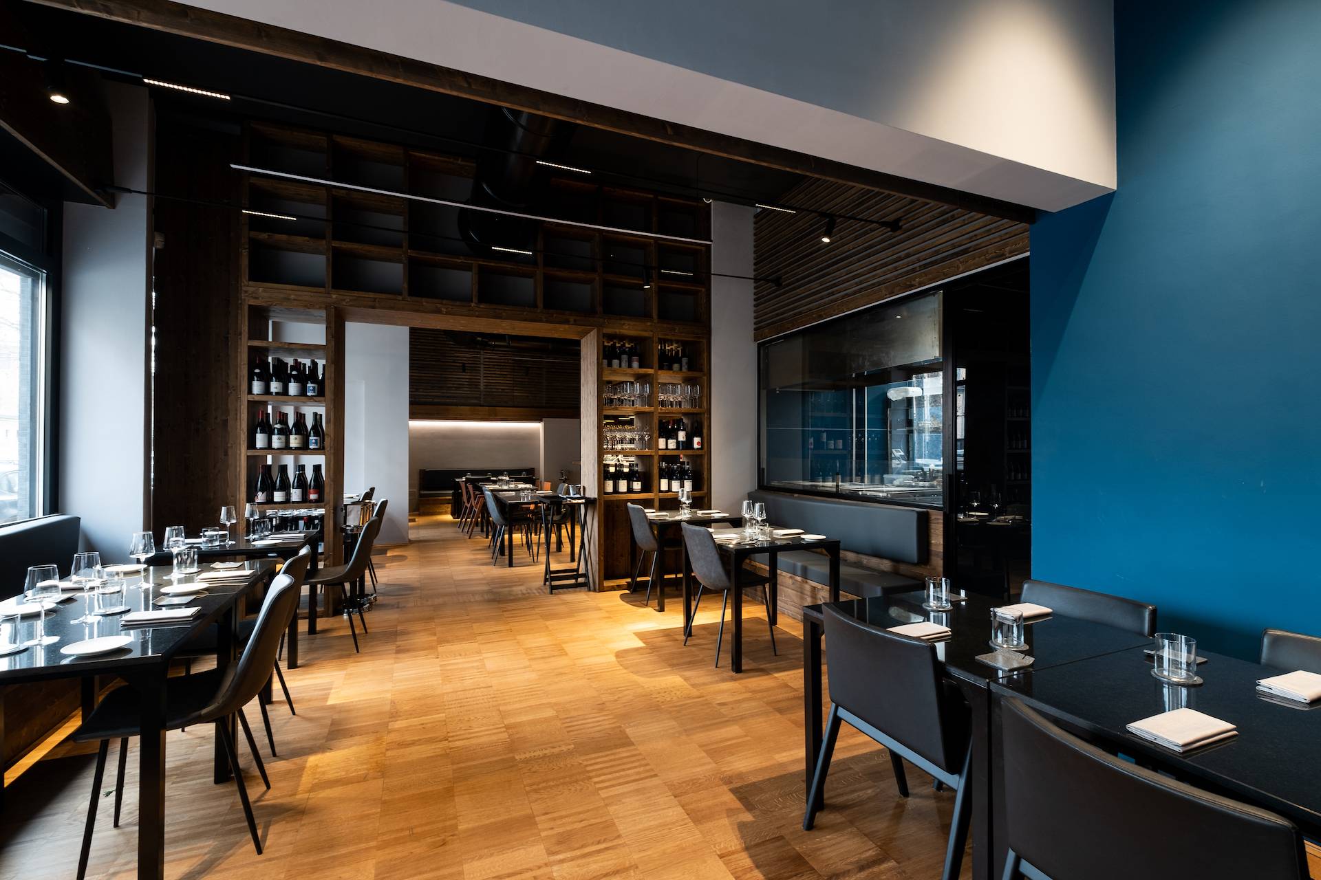 food-writers-bossi-vigorito-building-interior